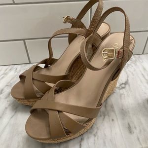 Charles David Espadrilles EXCELLENT condition. Wear on the bottom.